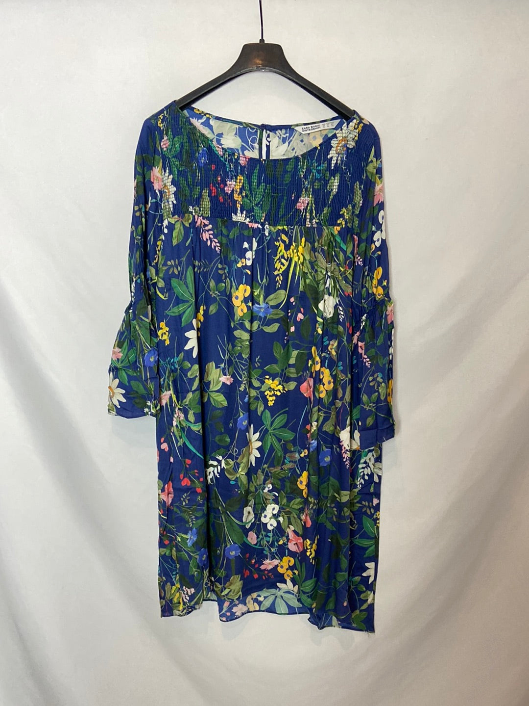 ZARA. Vestido corto flores T. XL