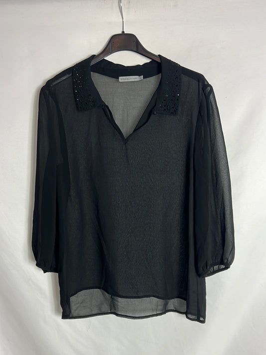 SOAKED. Blusa negra semitransparente  detalle pedrería cuello. T XS