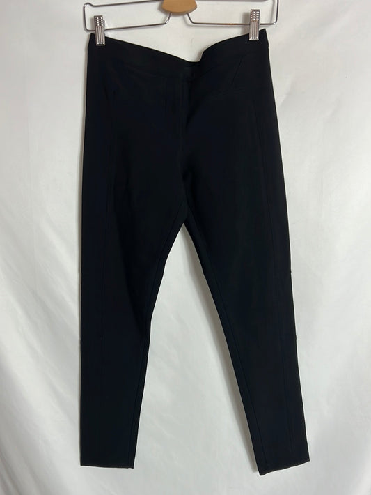 UTERQÜE. Pantalón negro pitillo elástico. T XS