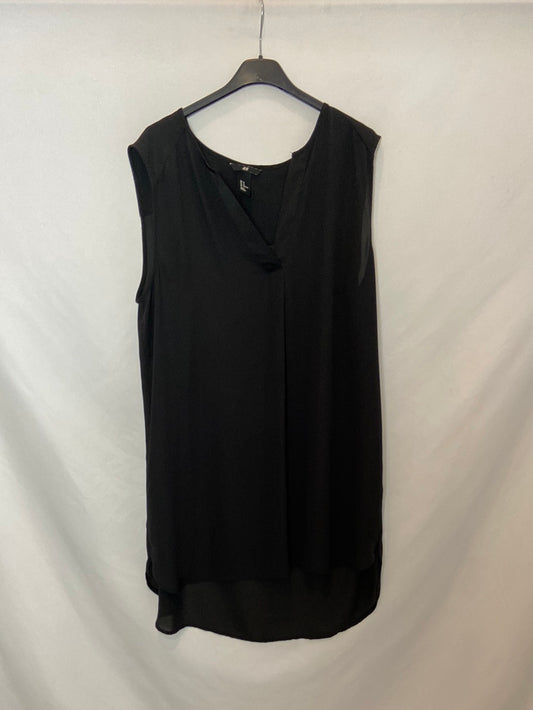 H&M. Blusa negra sin mangas T. 46