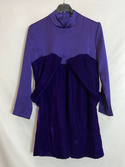 REDONDO. Vestido corto doble textura morado. T S