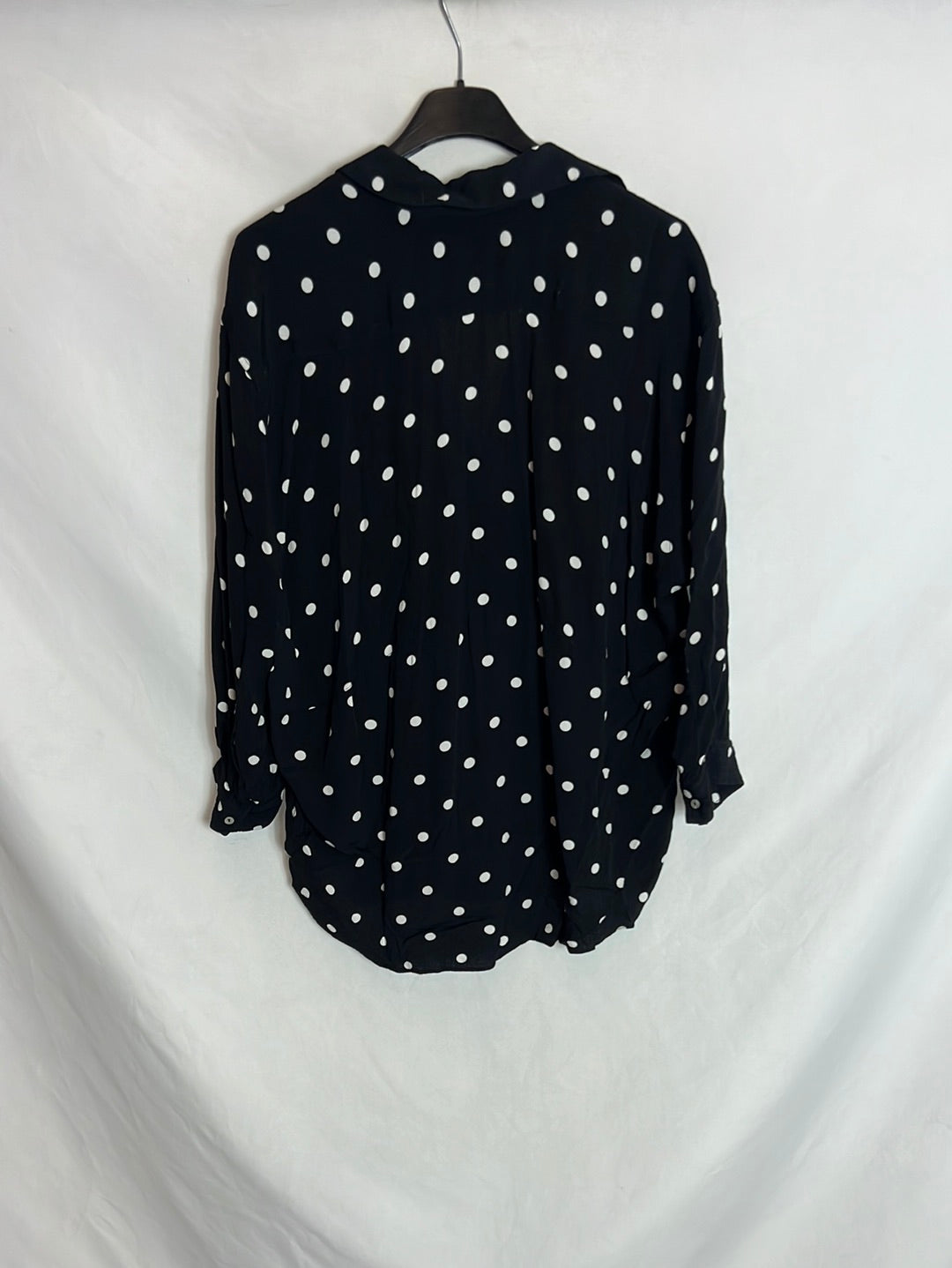 ZARA. Blusa negra lunares blancos T.XS