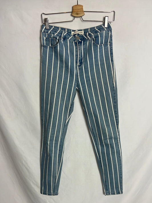 STRADIVARIUS. Pantalón denim rayas blancas. T 38