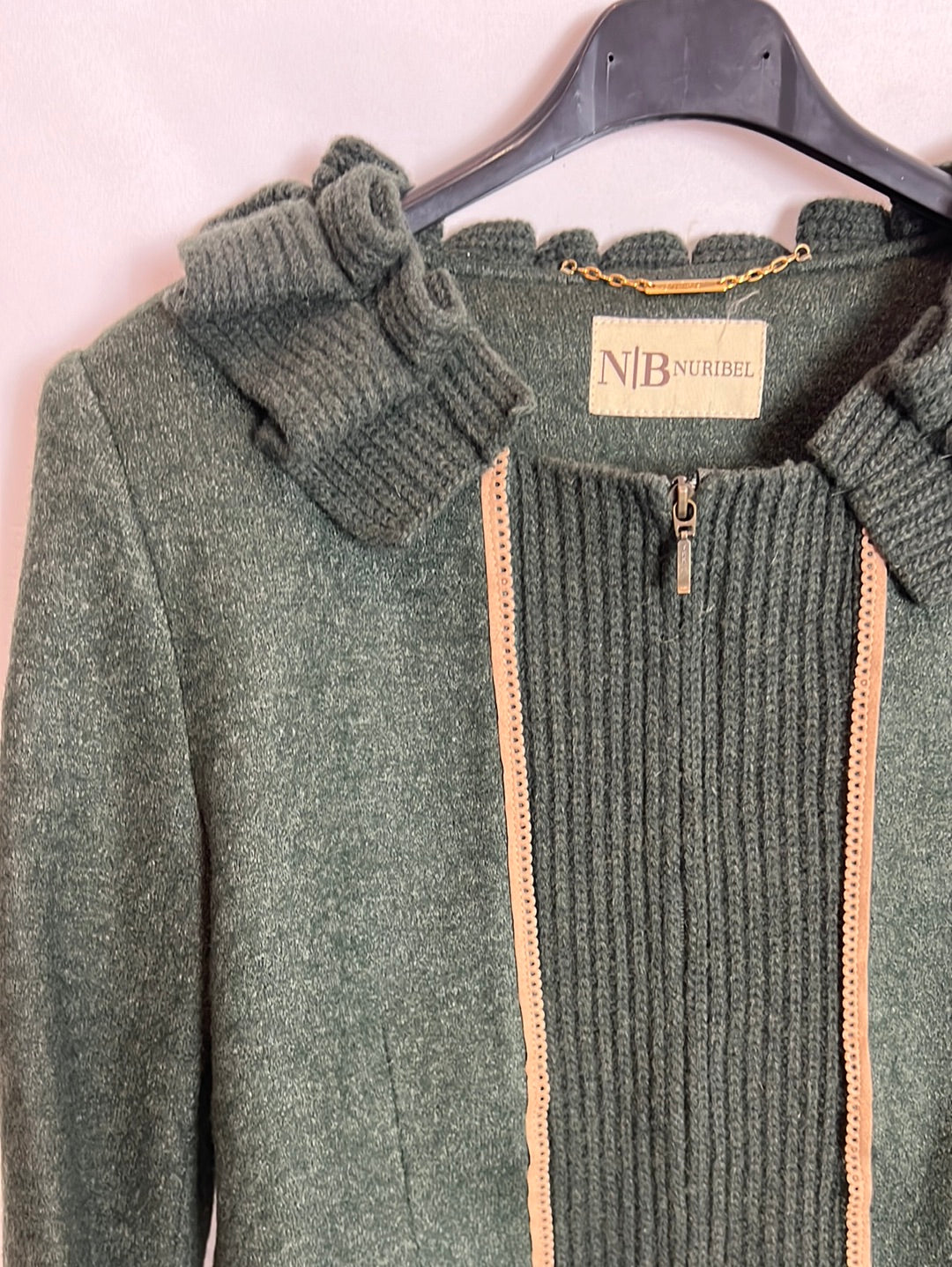 NURIBEL.Chaqueta verde con lana T.40 ( S/M)