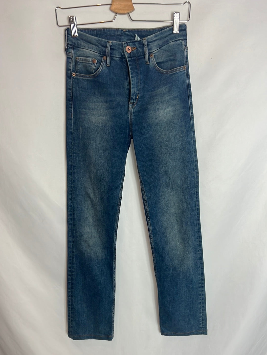 H&M. Pantalón denim recto. T 34