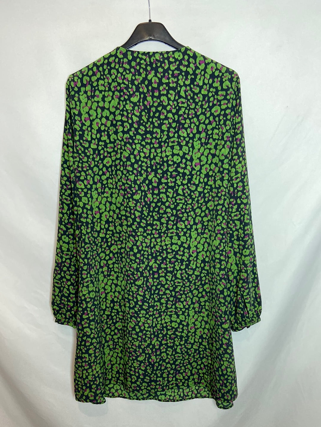 MANGO. Vestido animal print verde. T.S