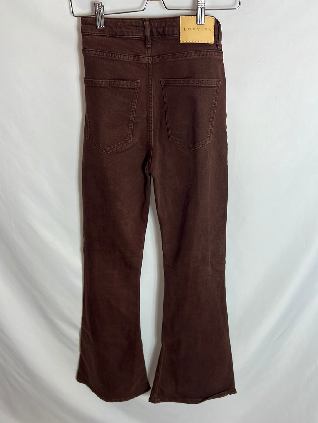 LOAVIES. Pantalón denim marrón. T.xs