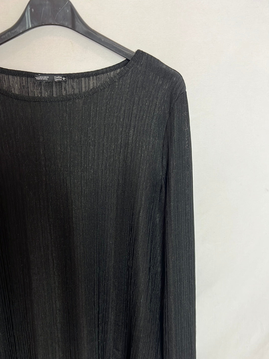 ZARA. Camiseta manga larga textura. T.S