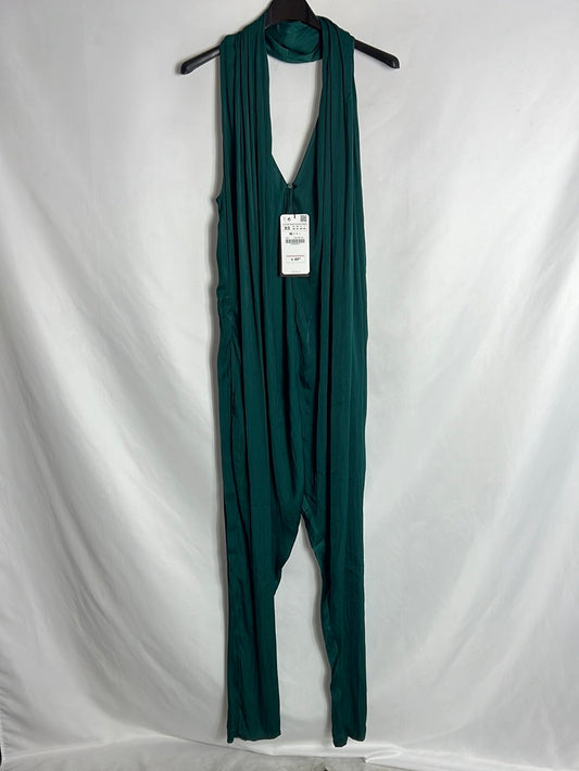 ZARA. Mono midi verde satinado. T XS