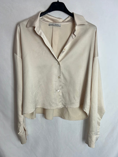 PULL&BEAR. Blusa beige satinada T.s