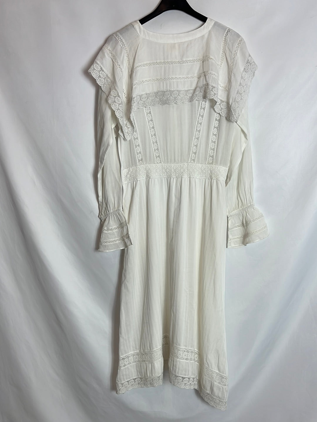 INTROPIA. Vestido midi blanco encajes. T 34