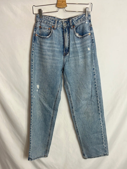 STRADIVARIUS. Pantalón ancho denim T.34