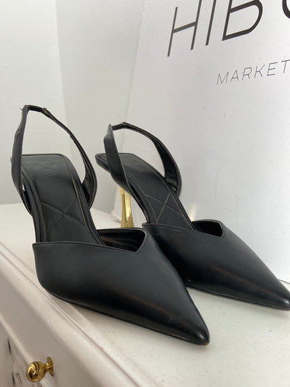 ZARA. Zapatos de tacón negros punta fina T.38