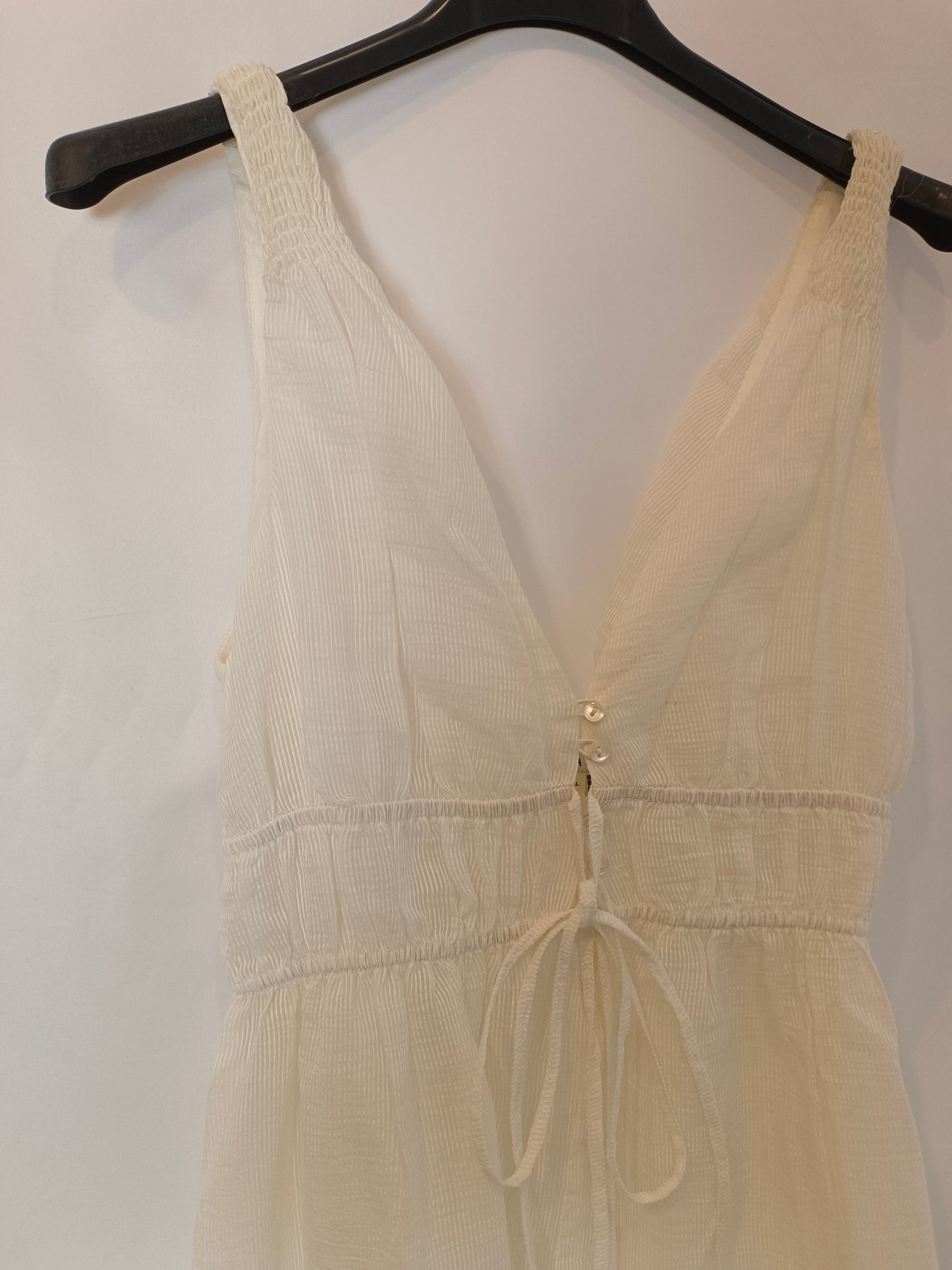 ZARA. Vestido blanco textura rayas T.xs