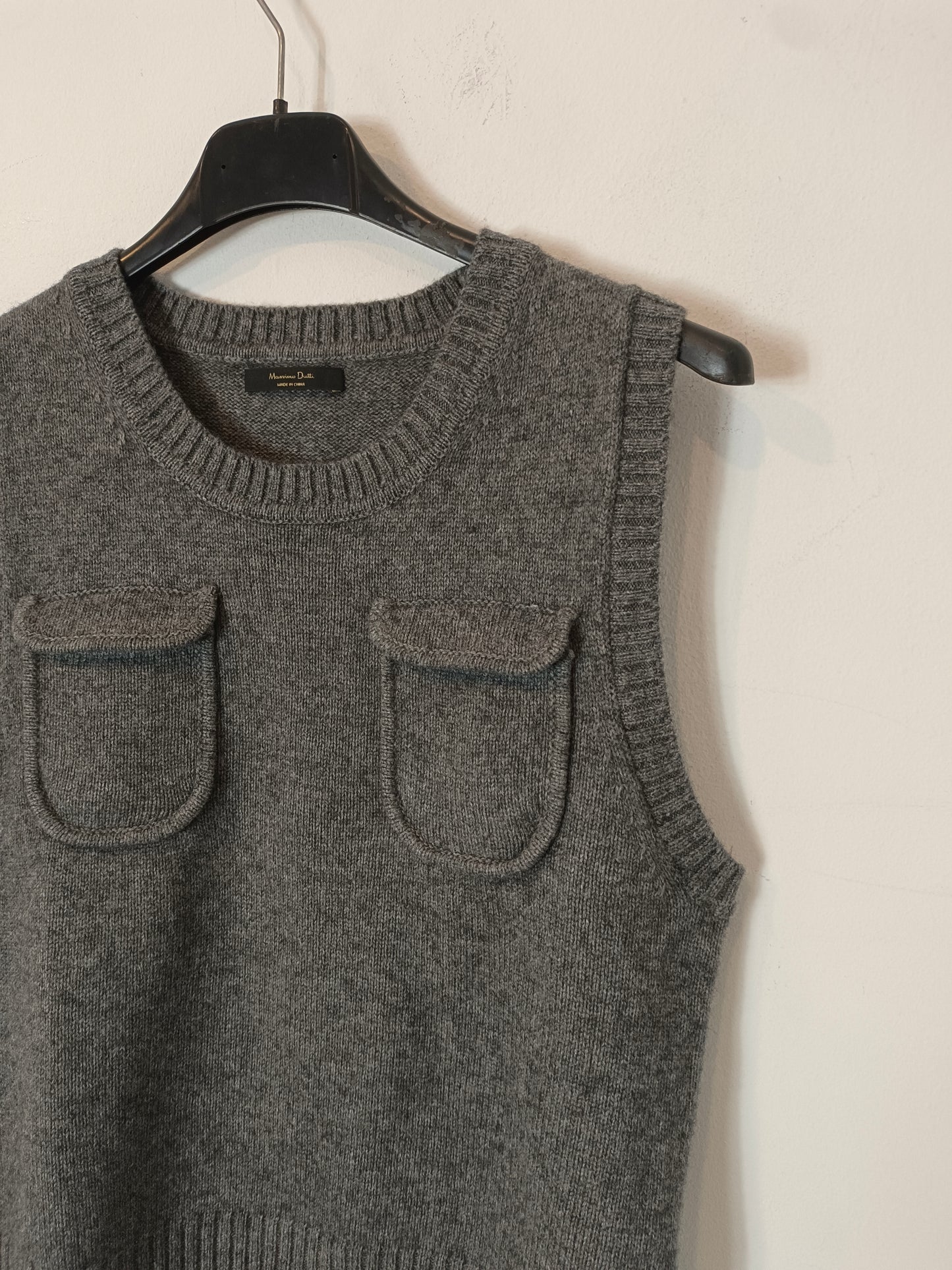 MASSIMO DUTTI. jersey/top gris con lana T.xs