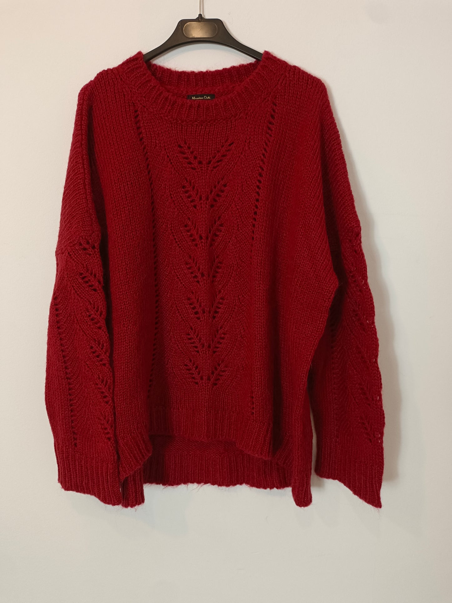 MASSIMO DUTTI.  jersey troquelado rojo T.l