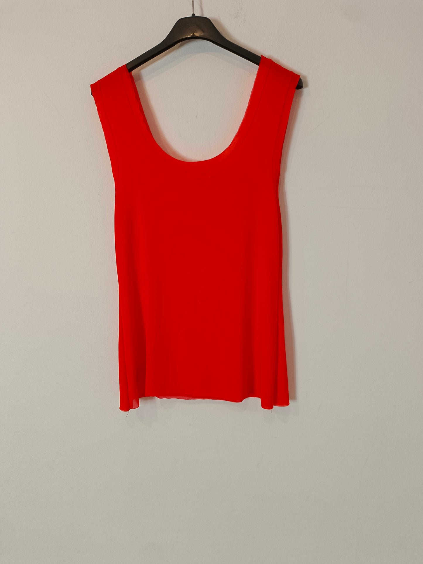 LOLA CASADEMUNT. Conjunto top y chaqueta rejilla rojo  T.l