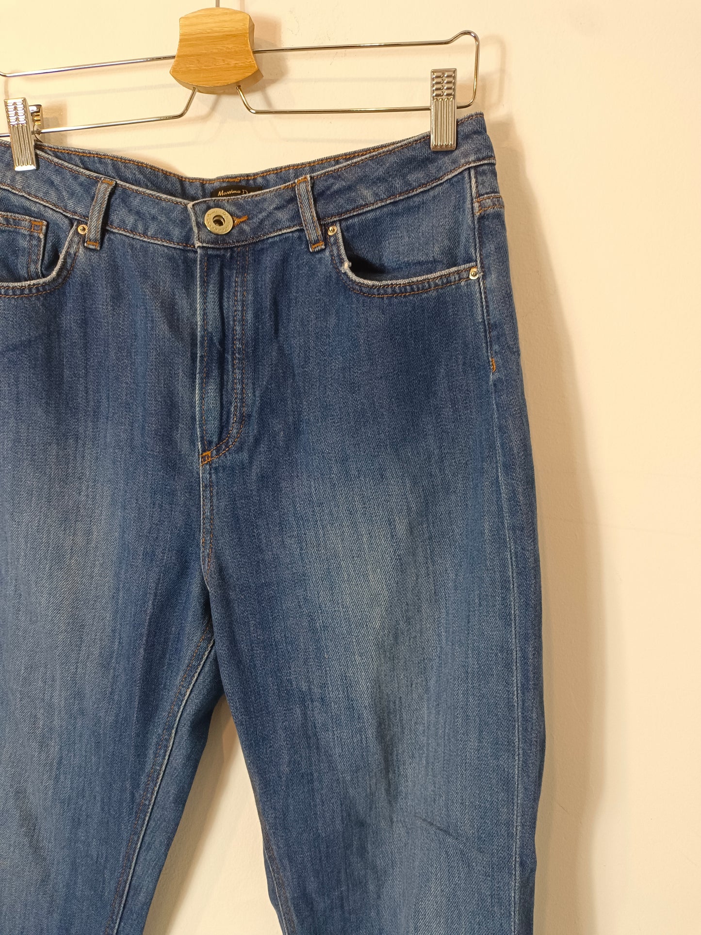 MASSIMO DUTTI. Pantalón denim monfit T.38