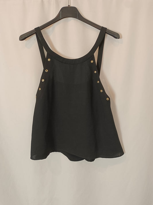 ZARA. Top negro tachuelas T.s