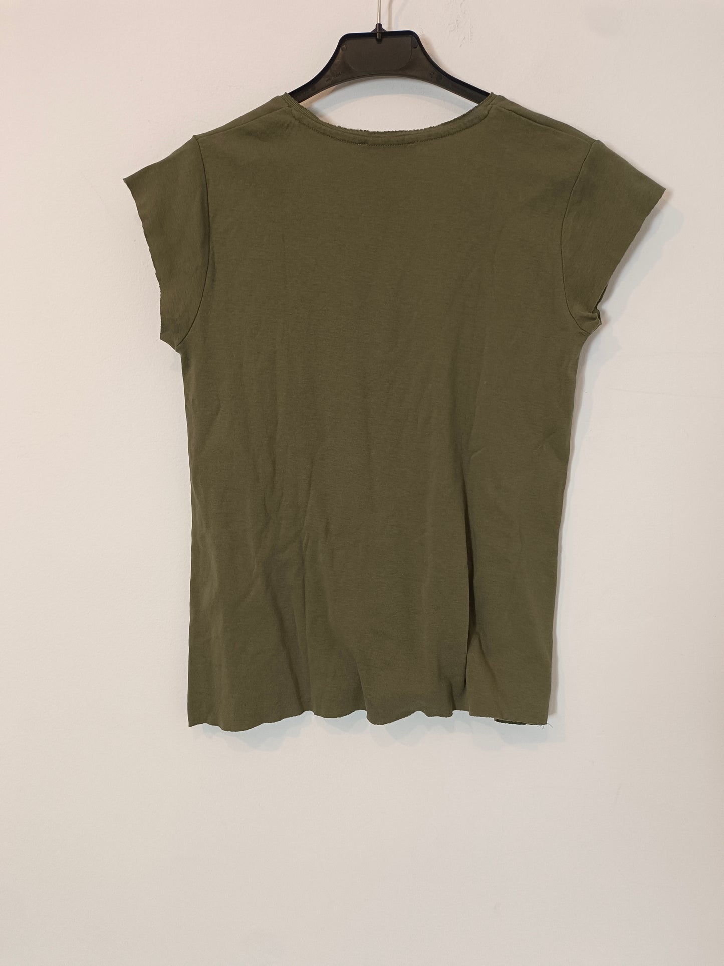 ZARA. Camiseta verde básica T.s