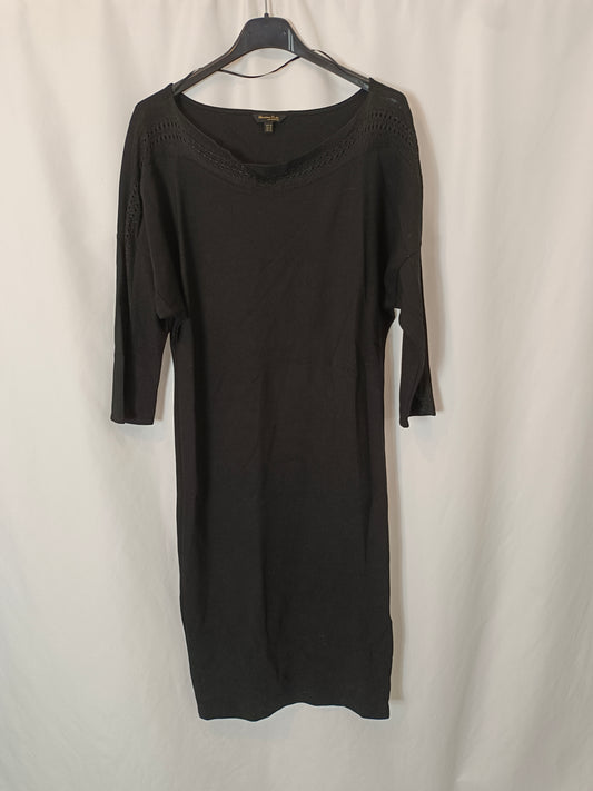 MASSIMO DUTTI. Vestido midi negro detalle croché T.xs