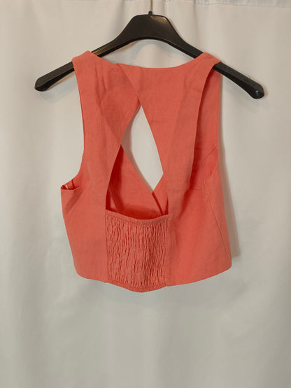 BERSHKA. Croptop coral abotonado  T.xs