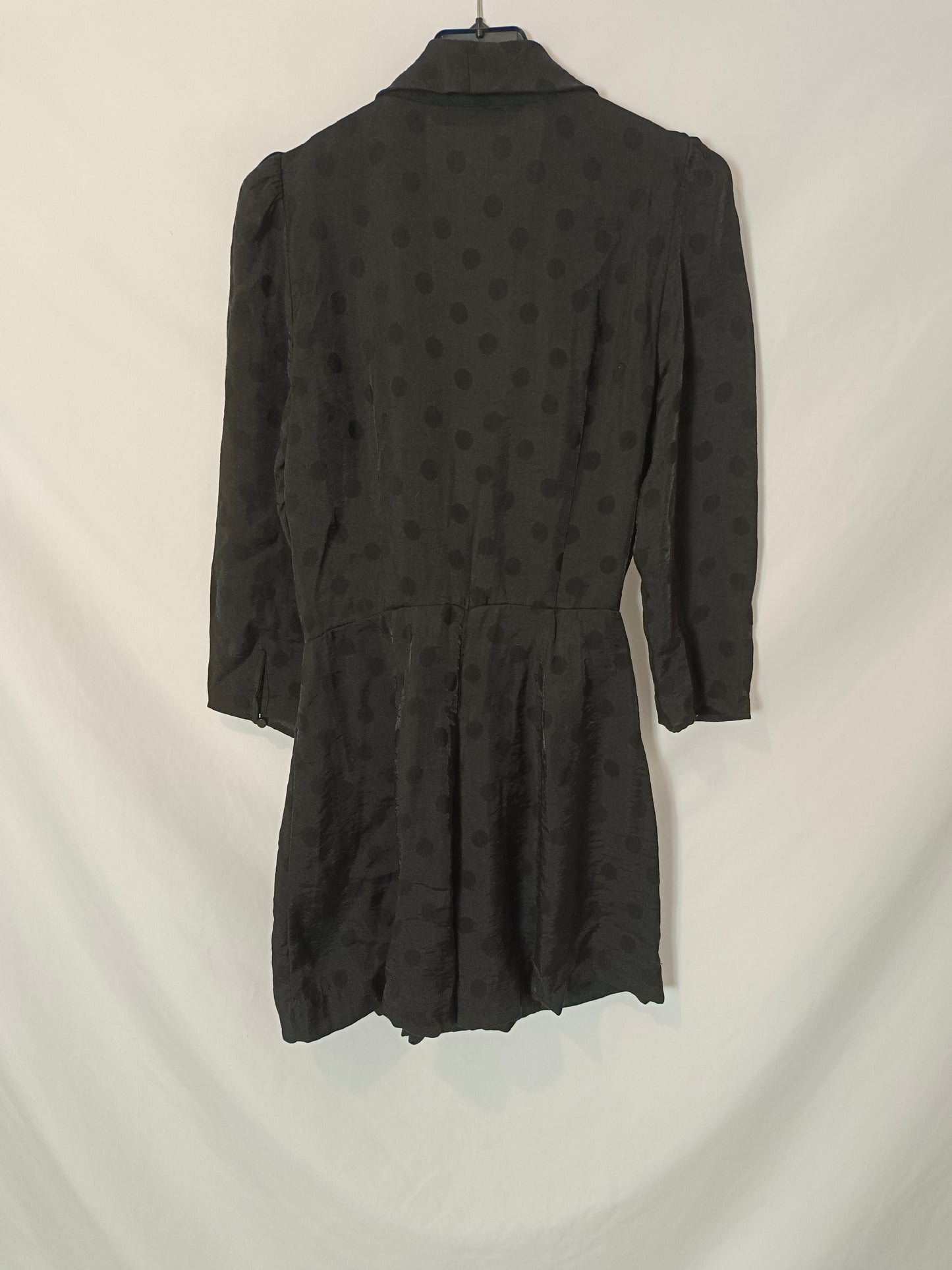 ZARA. Mono negro lunares T.xs