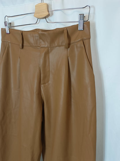 LUMINA. Pantalón beige efecto piel T.u(42)