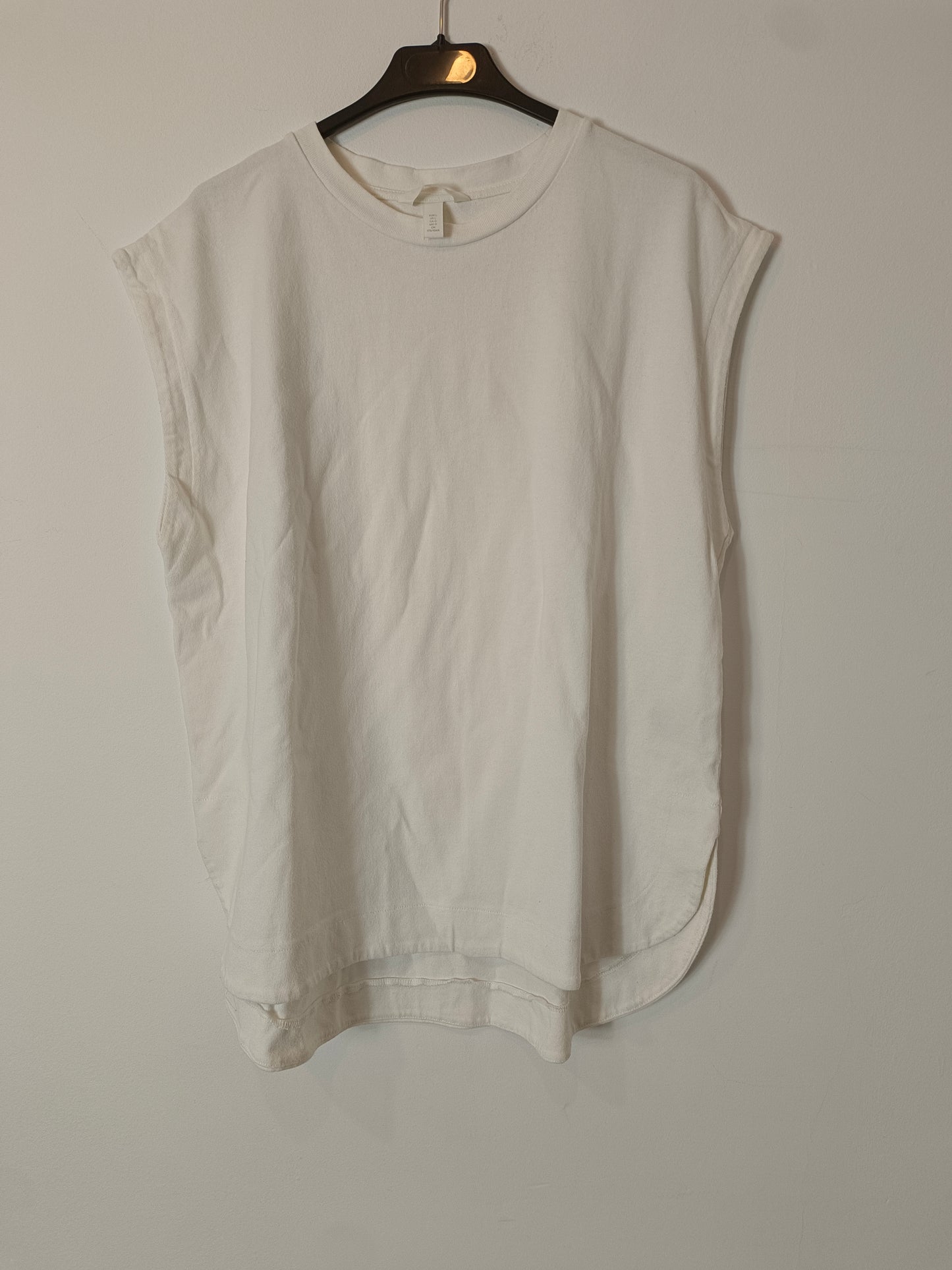 H&M. Camiseta blanca textura T.l