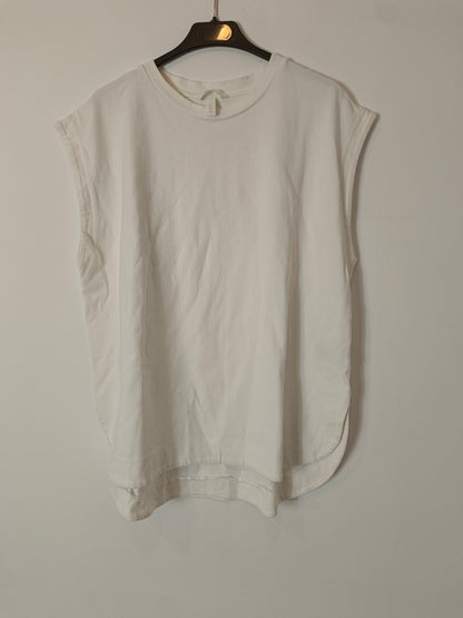 H&M. Camiseta blanca textura T.l