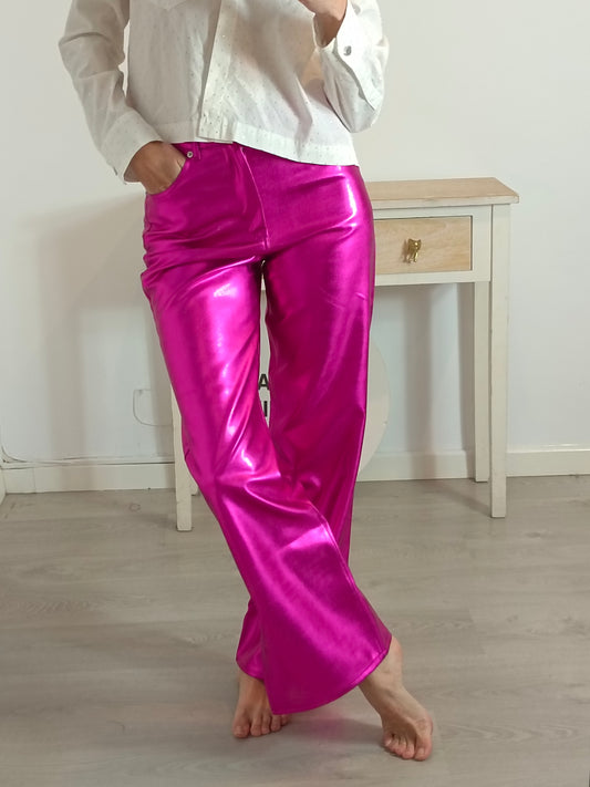 NÍCOLI. Pantalón fucsia pata ancha. T 36