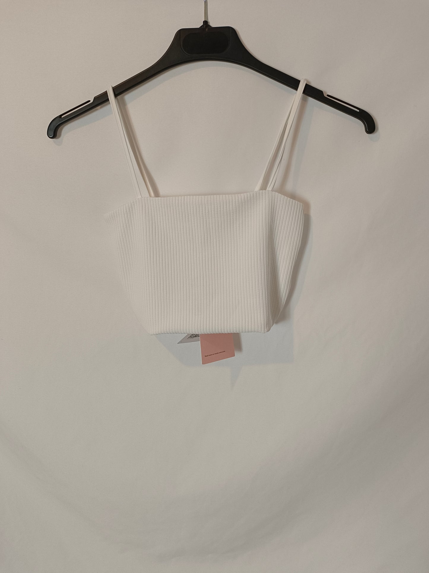 MONKI. Croptop blanco canalé T.xs