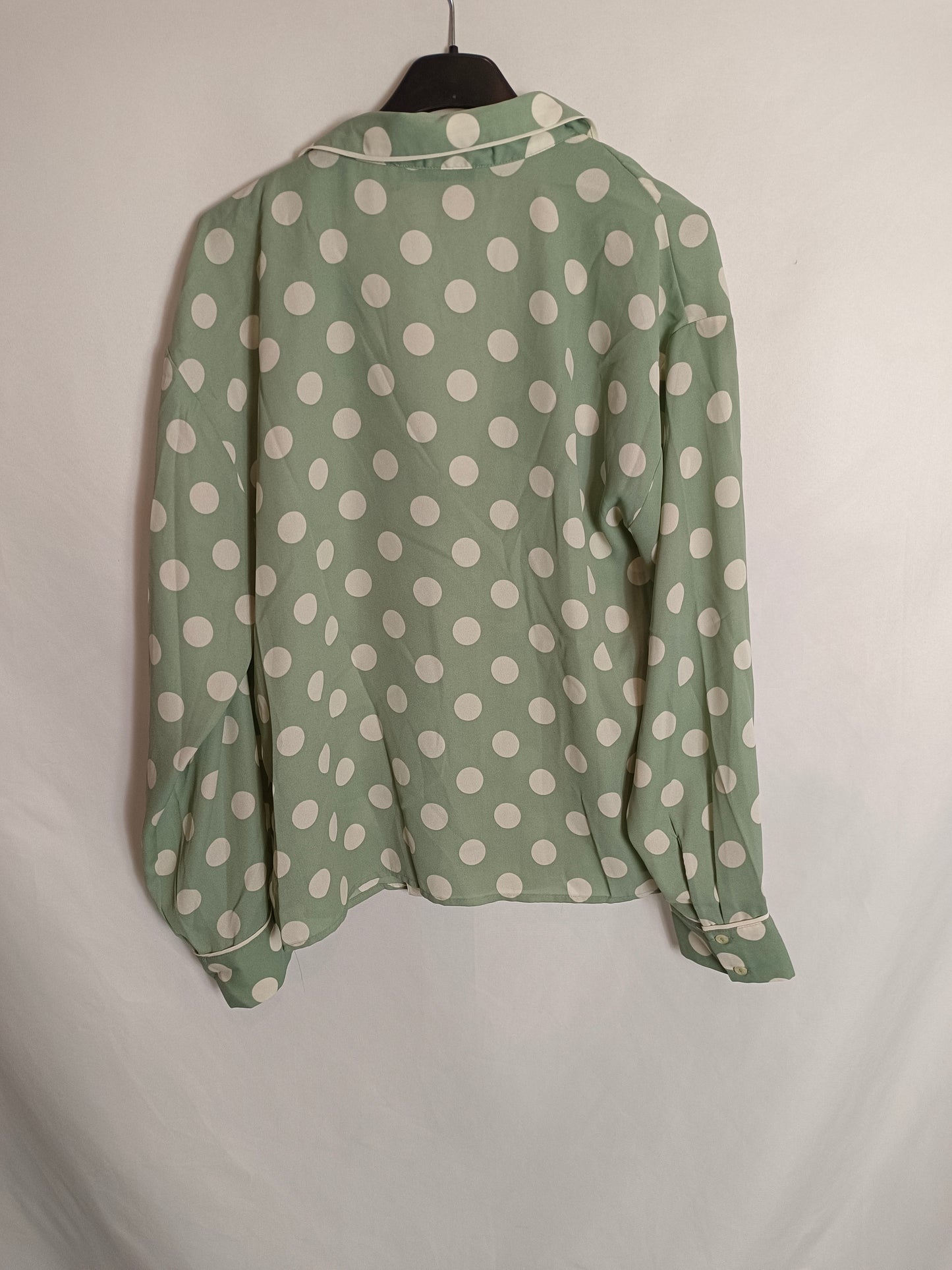 MANGO. Blusa verde lunares T.s