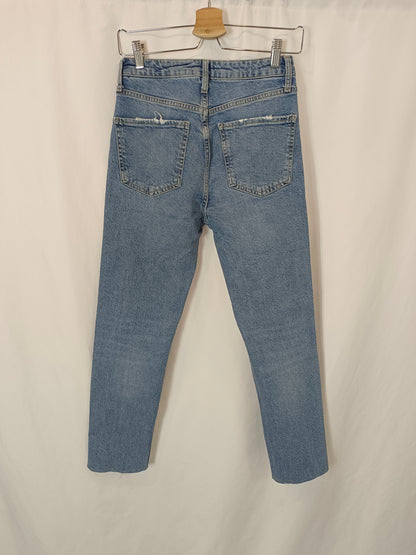 ZARA. Pantalón recto denim T.36