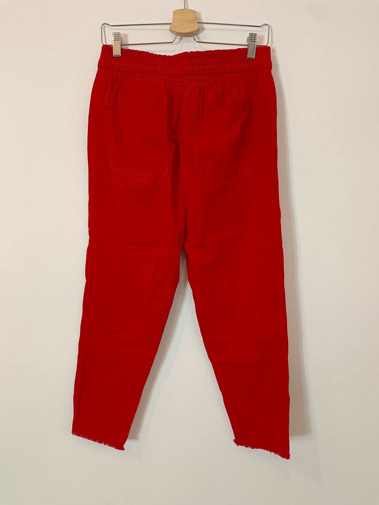 ZARA. Pantalón rojo fluido T.s