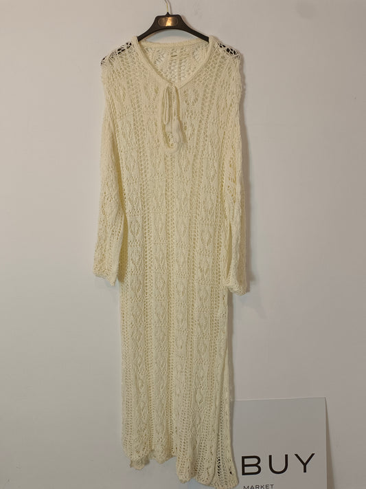 PULL&BEAR. Vestido largo beige croché T.m