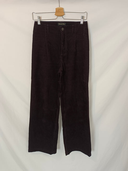 MASSIMO DUTTI. Pantalón burdeos pana T.36