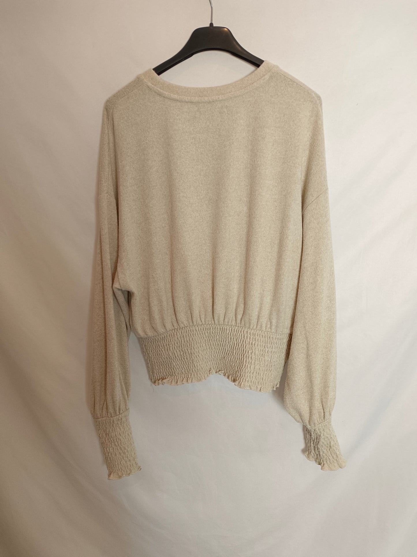 BERSHKA. Jersey beige nido abeja T.s