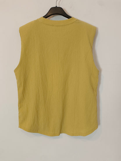 MANGO. Top amarillo textura T.xs