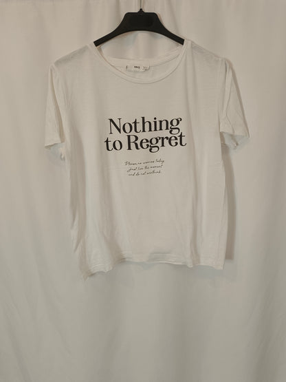 MANGO. Camiseta blanca letras T.s