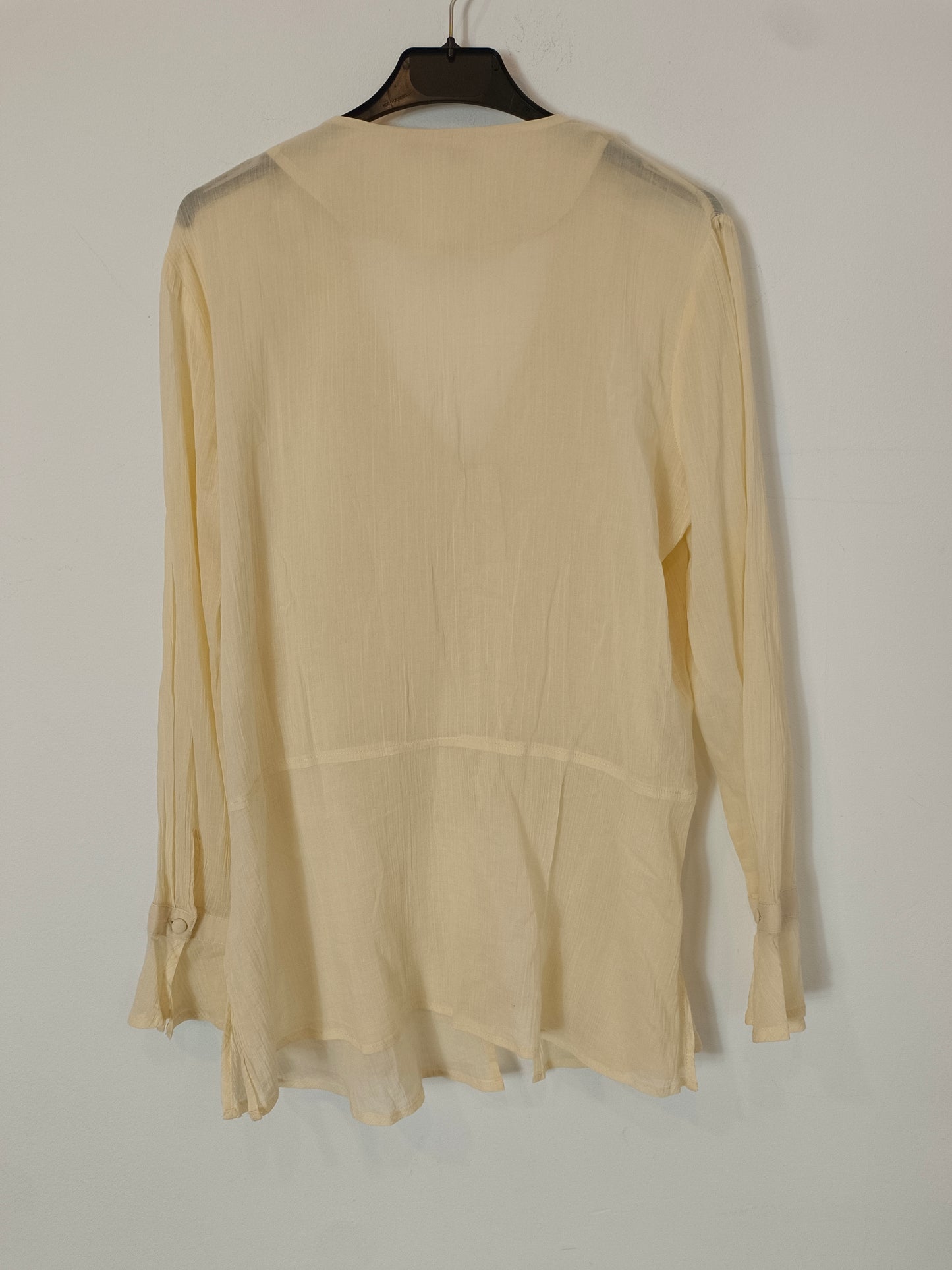 ERI+ALI (&OTHER STORIES). Blusa beige abotonada encajes T.s