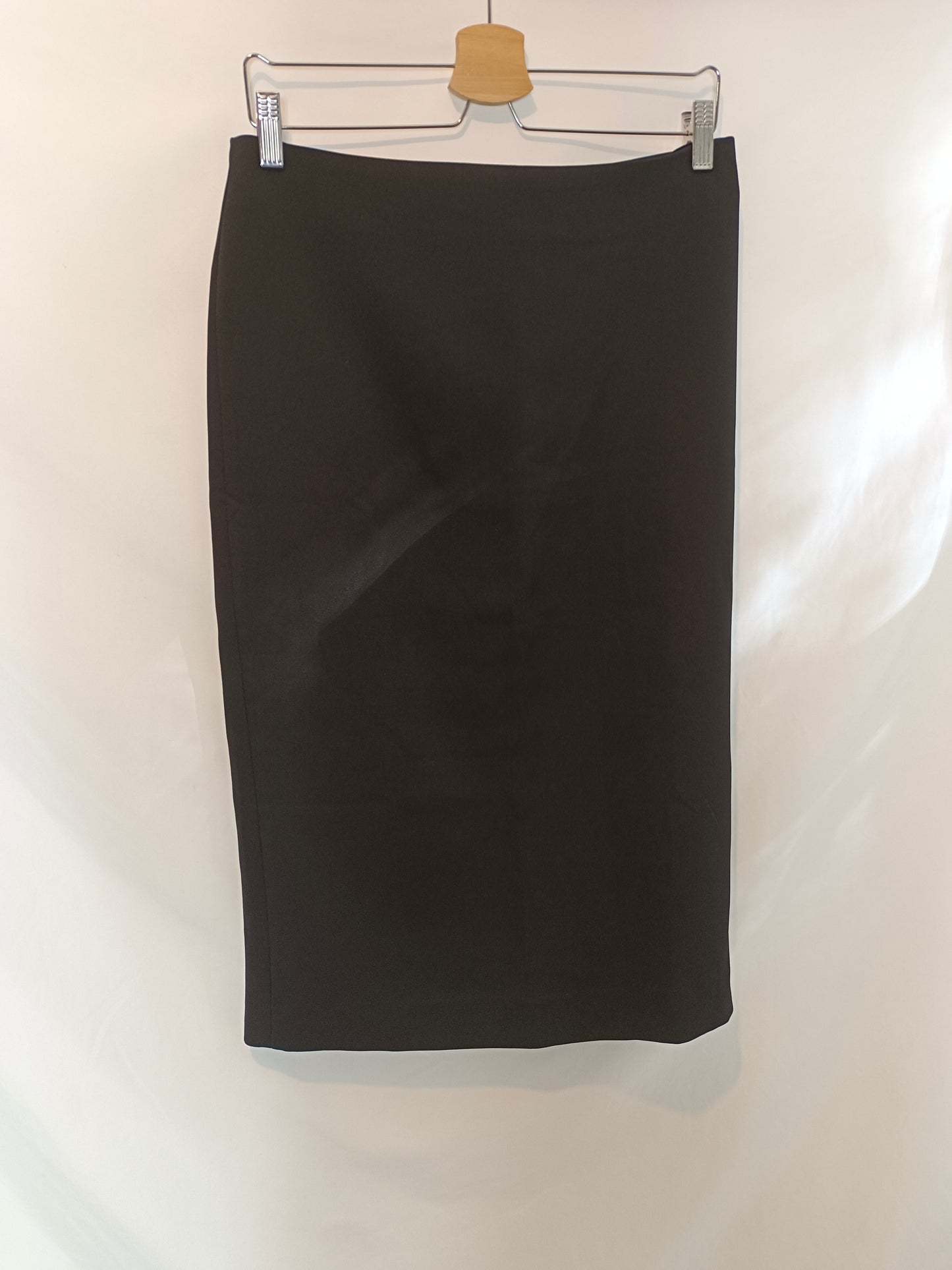 MANGO. Falda midi negra T.m