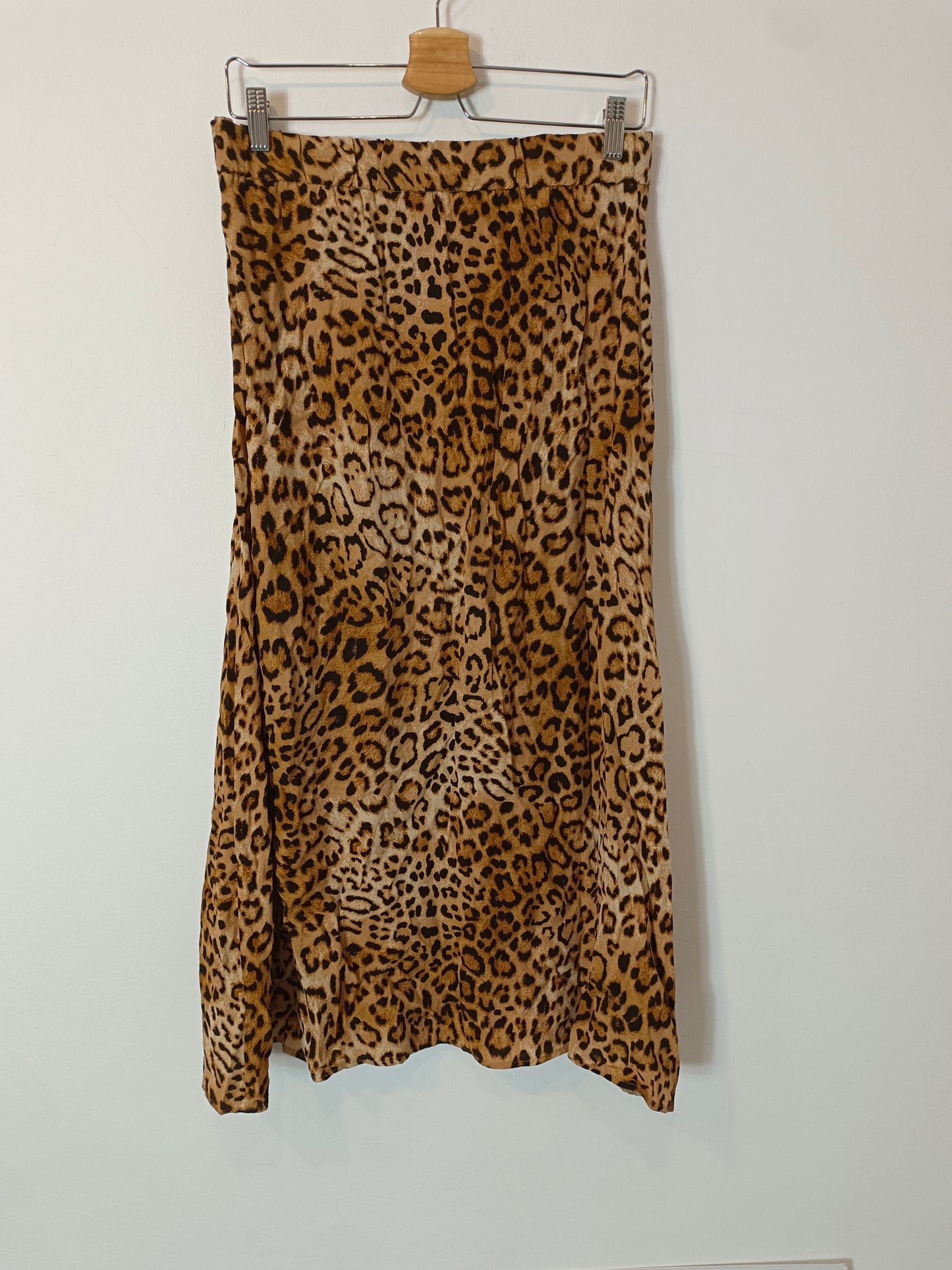 ZARA. Falda midi animal print T.m