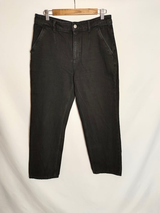 MANGO. Pantalón denim negro T.40