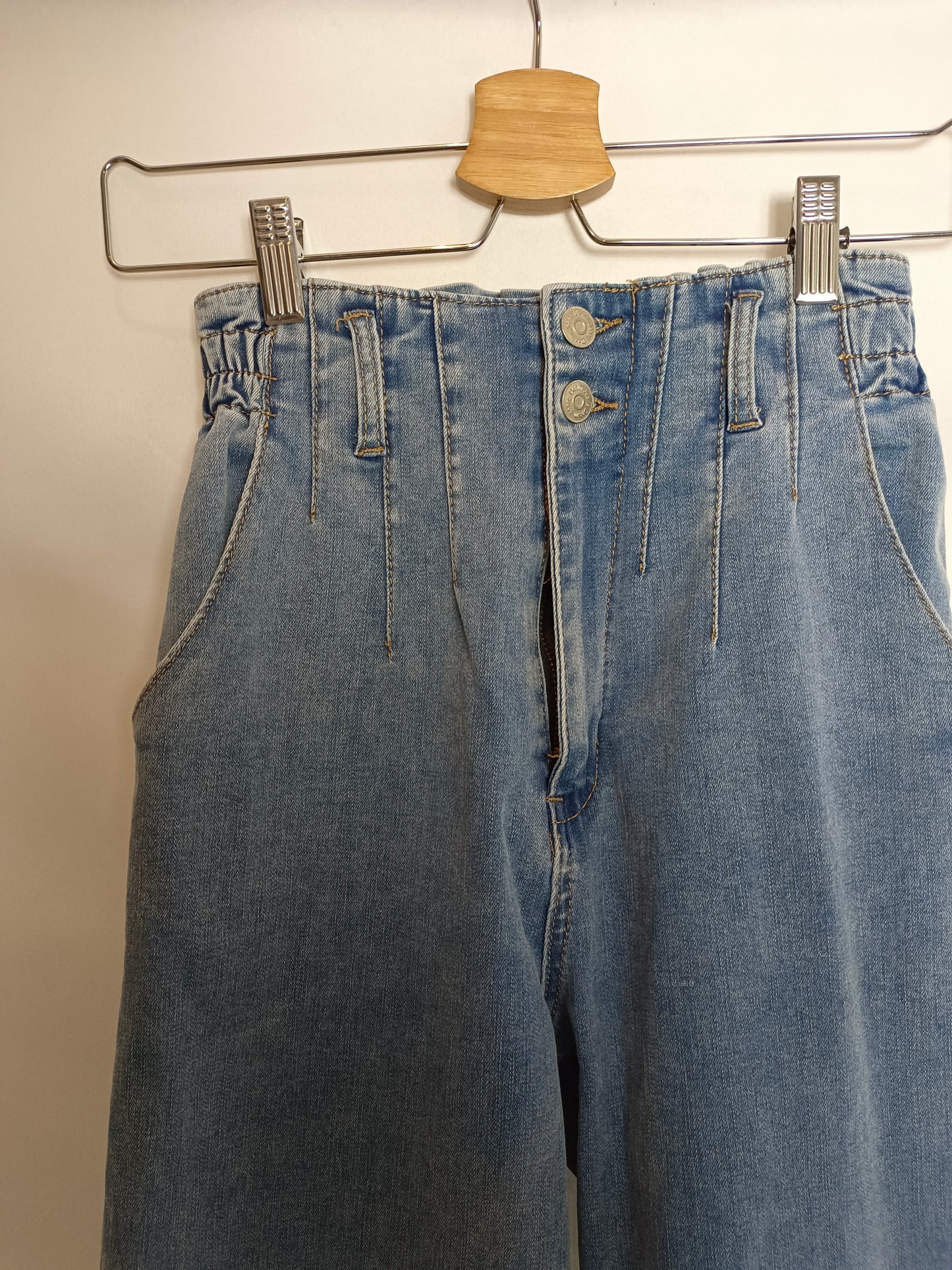 OTRAS. Pantalón denim slouchy T.xs