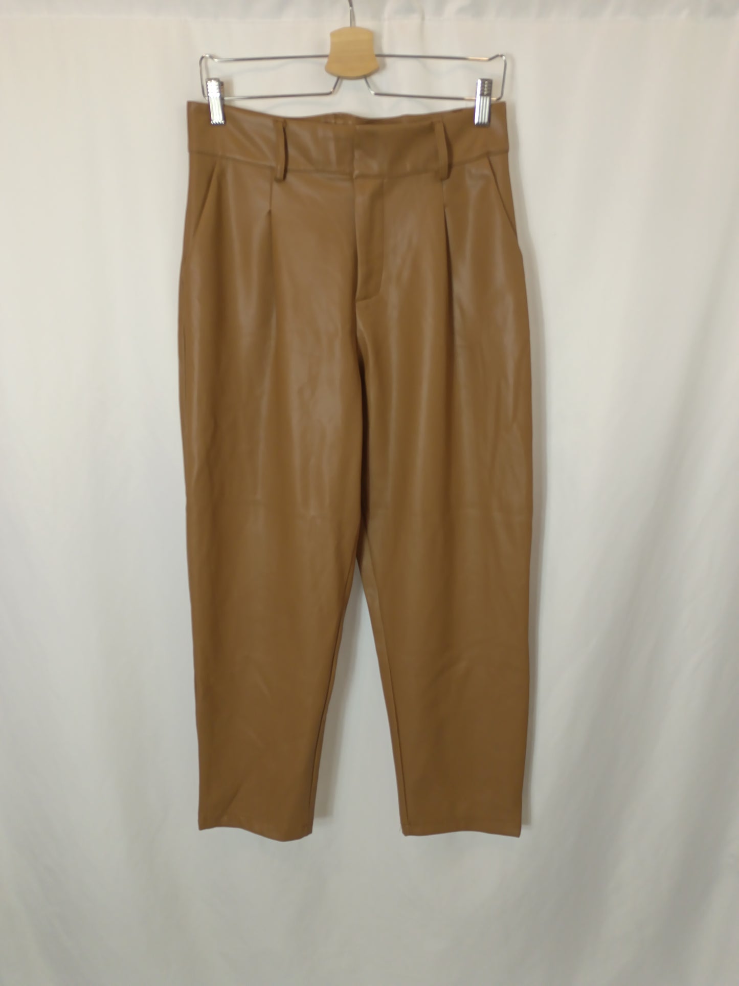 LUMINA. Pantalón beige efecto piel T.u(42)