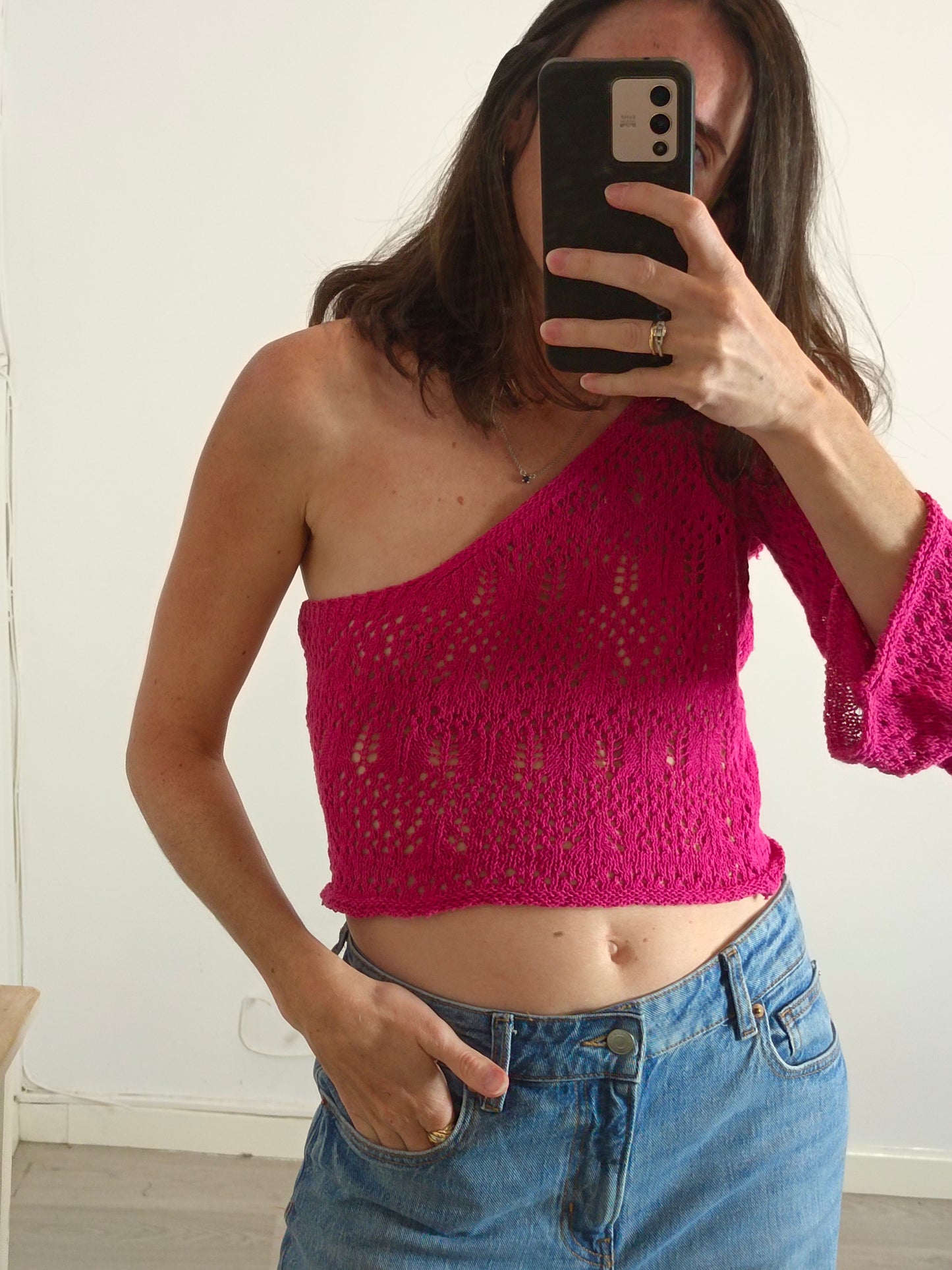 PULL&BEAR. Top rosa croché T.xs