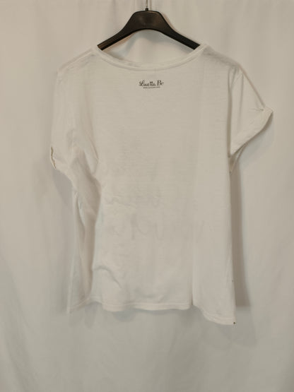 LUCIA BE. Camiseta blanca letras. T L