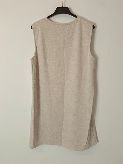 ZARA. Vestido beige canalé T.l