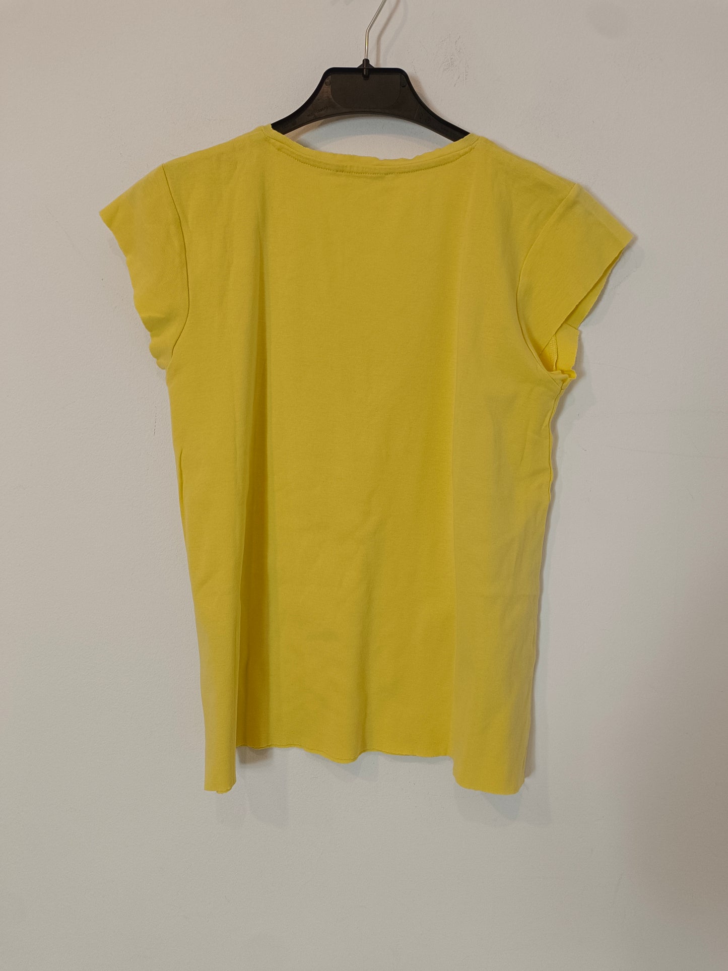 ZARA. Camiseta amarilla básica T.s